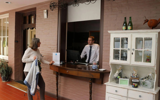 Saillant Hotel Brull