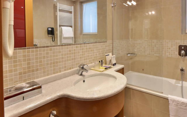 UnaHotels The One Milano Hotel & Residence