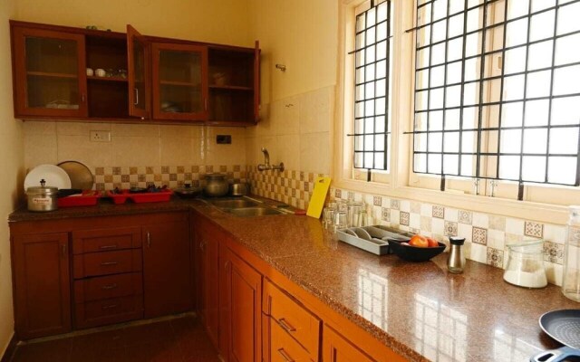 Urban Stay Adams Service Apartment