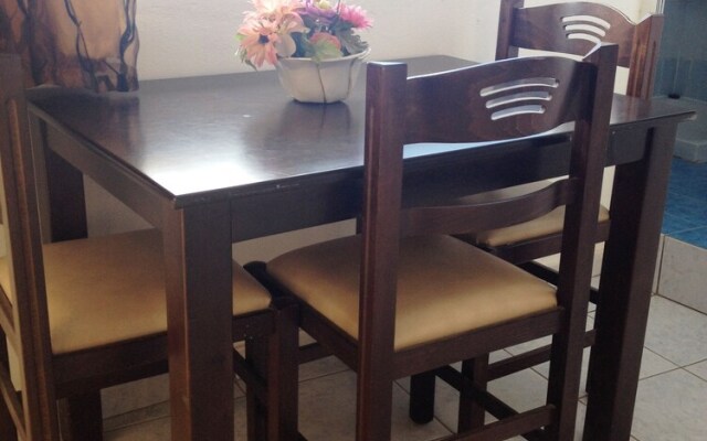 Kostas Rooms & Apartments