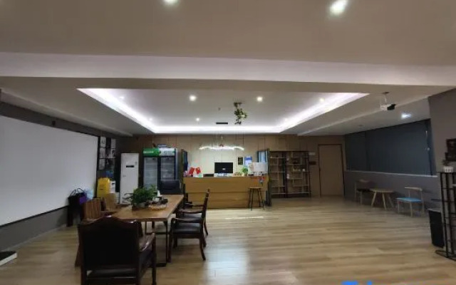 Junyi Hotel(Dujiangyan Passenger Station)