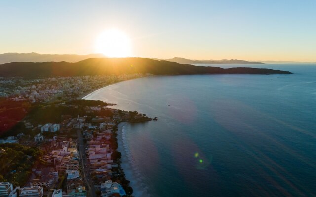 Triplex Pé na Areia - Bombinhas