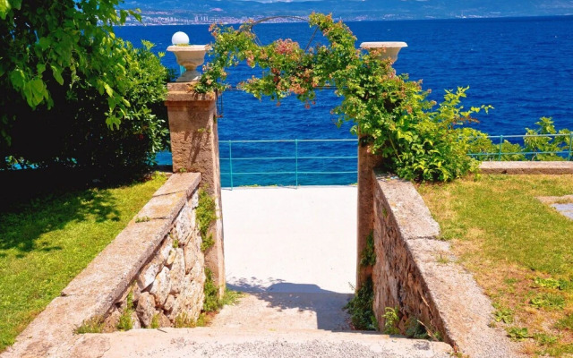 Seaview Apartment Lara