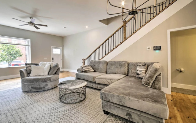 Well-appointed Pittsburgh Home: 1 Mi to Dtwn!
