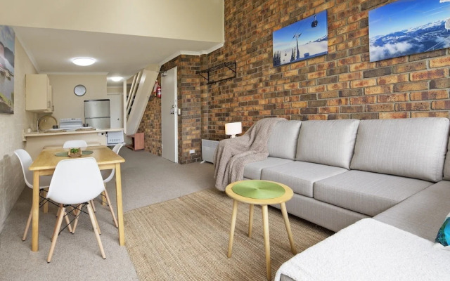 Ellswood 9 in Central Jindabyne