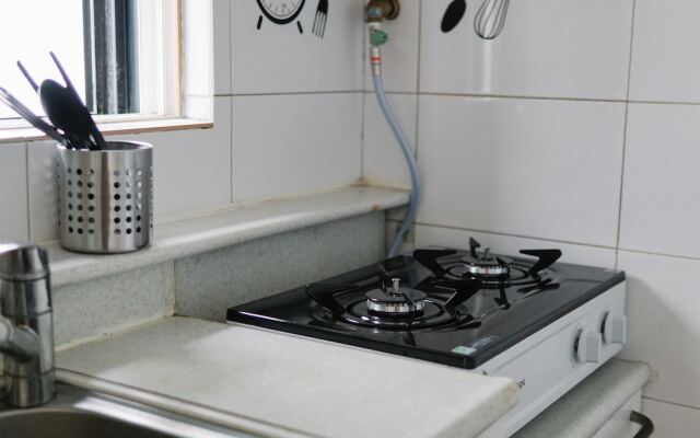 Hongdae One House Quad Room