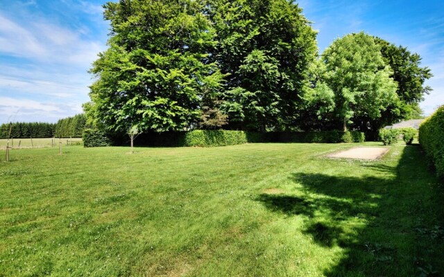 Picturesque Holiday Home in Petites Tailles with Garden