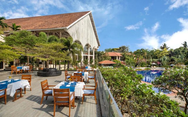 Radisson Blu Resort Goa Cavelossim Beach