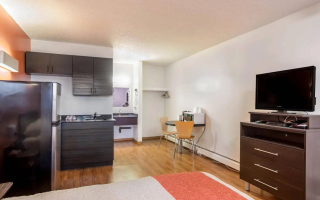 Motel Bo (Camrose)
