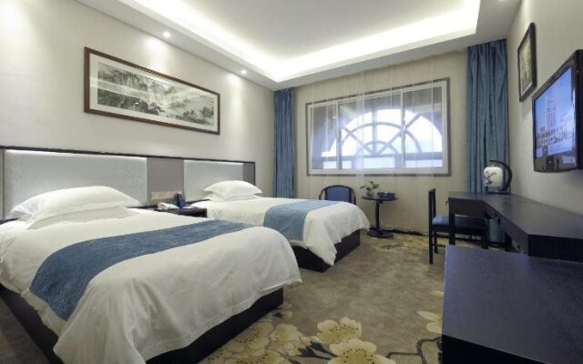 Crown Plaza