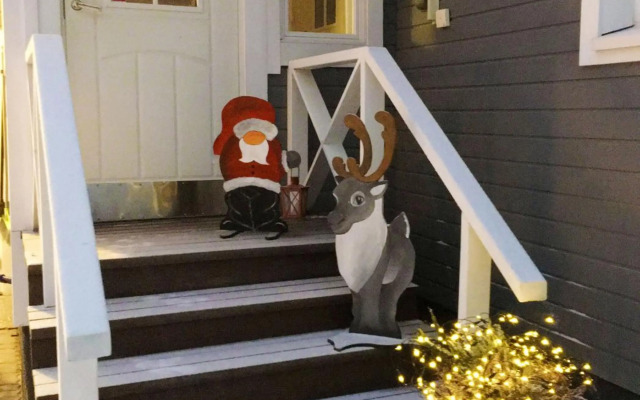 Tilava talo lähellä keskustaa