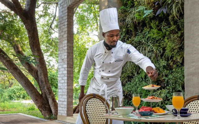 Mbano Manor Hotel Victoria Falls