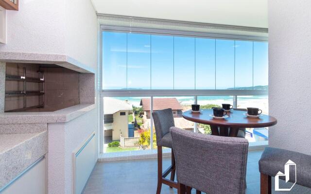 Apartamento com vista para o mar com 02 suítes