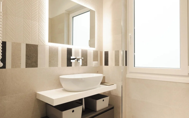 Domus Solis in Rome With 2 Bedrooms and 2 Bathrooms