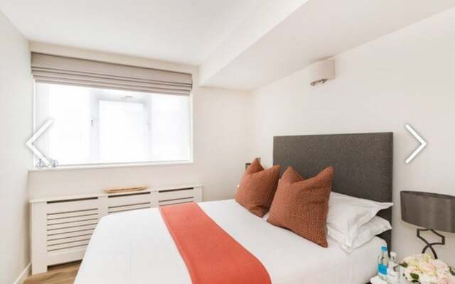 Luxury Serviced Apartment In Hyde Park, London