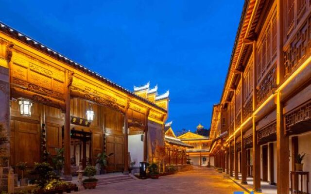 Tongren Zhongnanmen Ancient City·Fengyi Fanju