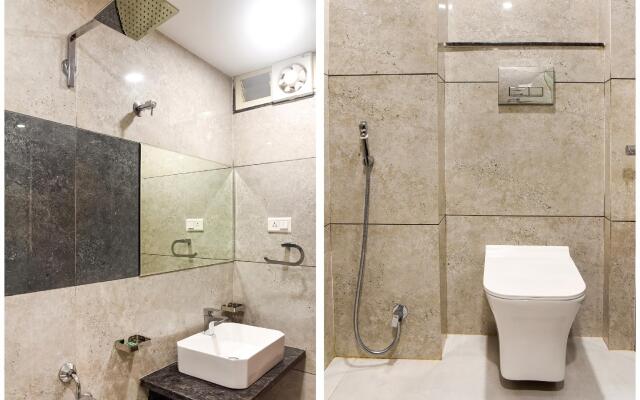 OYO 78427 Collection O Hotel Raj Regent