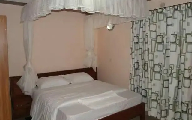 Greenway Inn & Suites