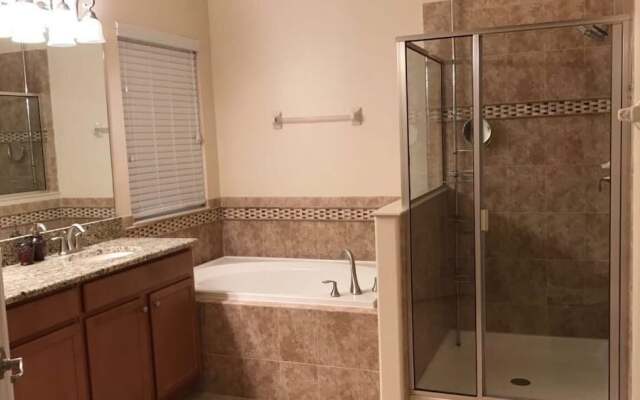 Disney Lake House Minutes From Airport