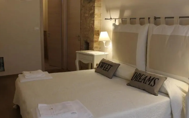 Botton d Oro Gombito 3