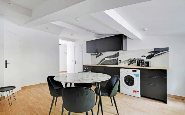 Refreshing 2bd/6p Apartment - 18th ard