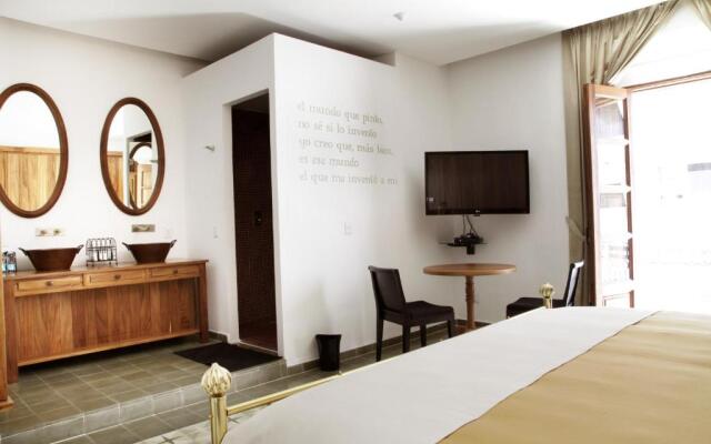 Del Carmen Concept Hotel