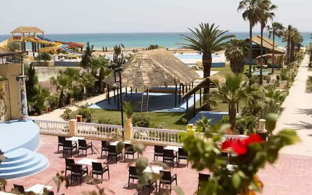 Hotel Hawai Beach Club