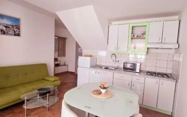 Apartments Vugica Šilo