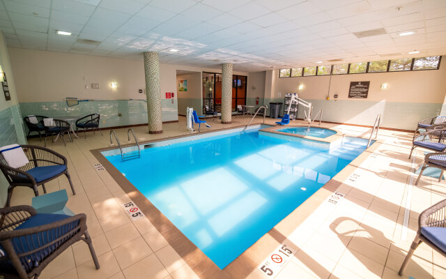 Embassy Suites by Hilton Kansas City Overland Park