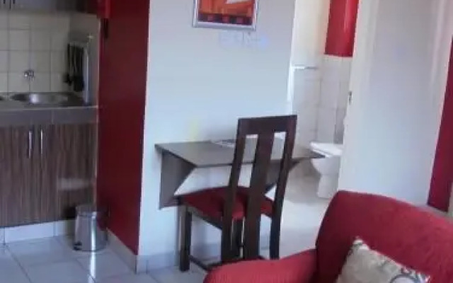 Magharibi Suites Hotel