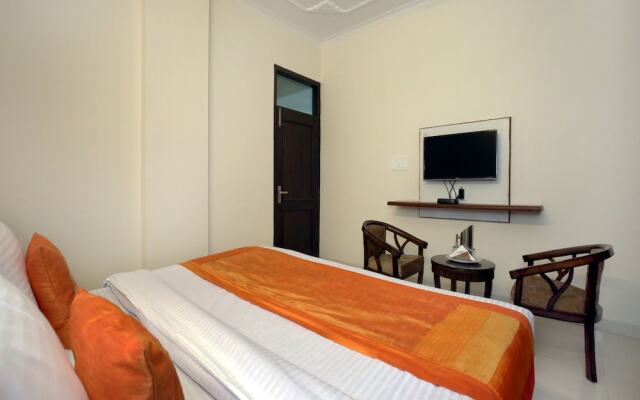 OYO 9922 Rishi & Kunal Guest House