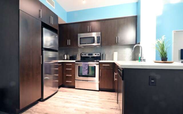 Hollywood Walk of Fame Apartments