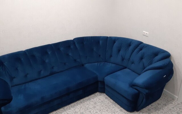 Nizhneimeretinskya apt 25