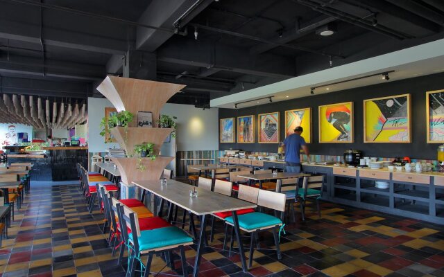 Koa D'Surfer Hotel