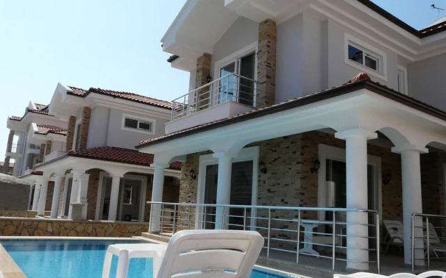 Deska Prestige and Diamond Villas