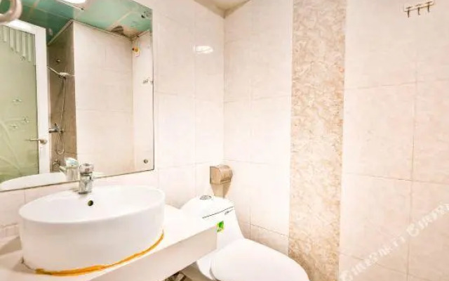 Chenxi Apartment Hotel