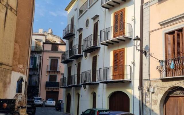 Tarzanà 11 apartment - Cala di Palermo
