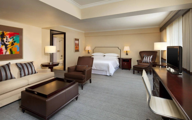 Sheraton Universal Hotel