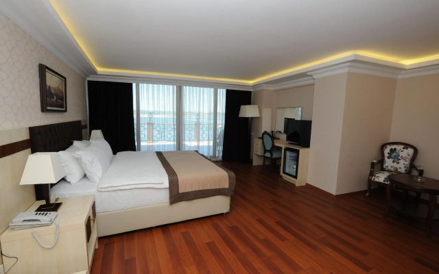 Phellos Suites