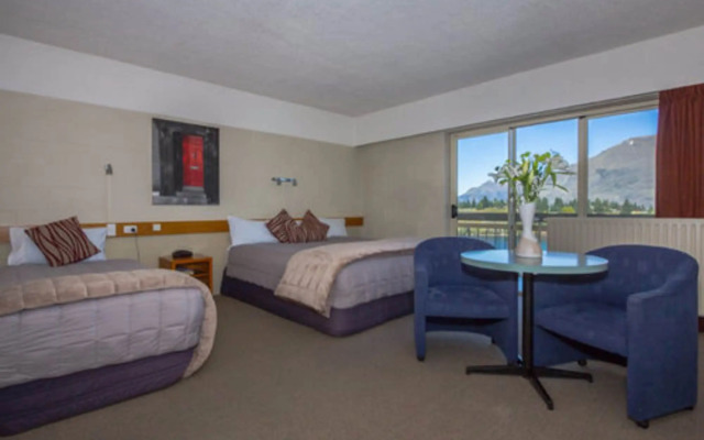 Earnslaw Lodge