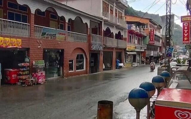 Madina Tower Hotel & Restaurant