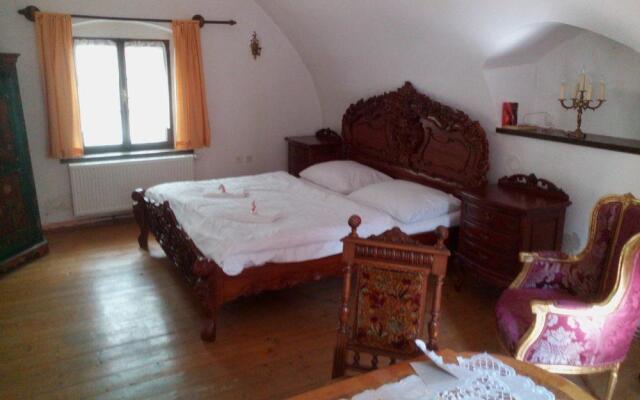 Monastery Garden Bistro & Rooms