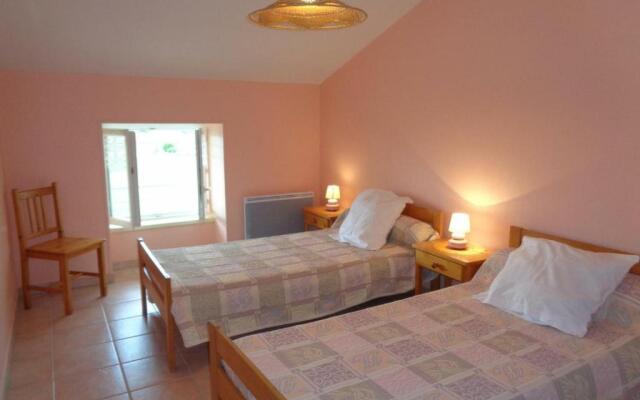 Gîte Saint-Alban-les-Eaux, 3 pièces, 4 personnes - FR-1-496-75