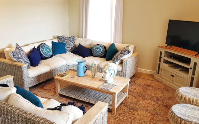 107 Ellefsen Golf Suites
