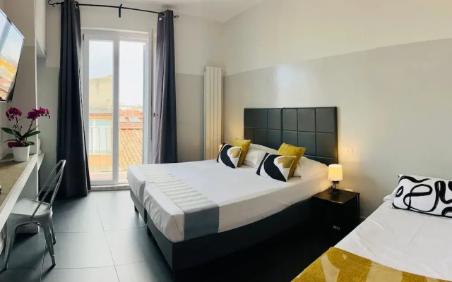 Floor 6 Boutique Rooms by DOT Suites