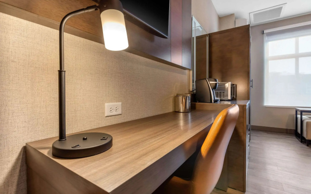 Cambria Hotel Omaha Downtown