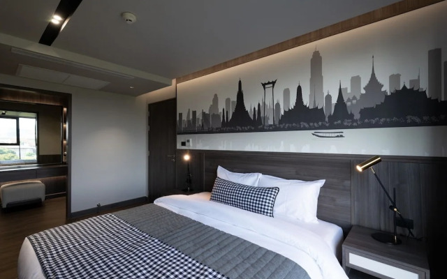 We Hotel Riverfront