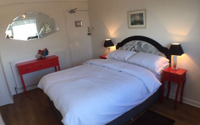 Southbourne Grove Hotel