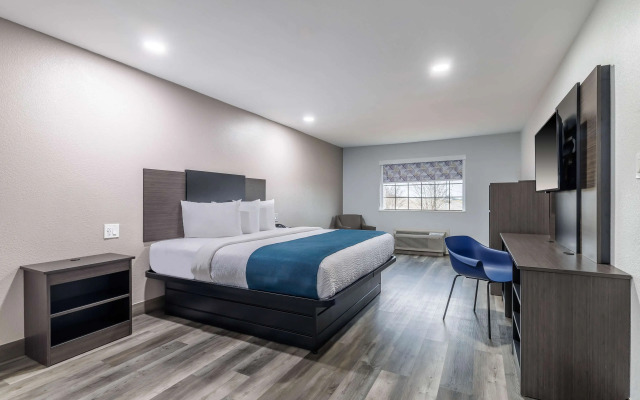 Studio 6 Suites Brenham, TX