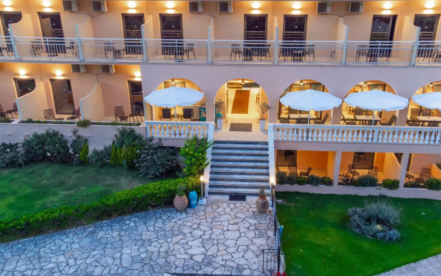 Primavera Hotel